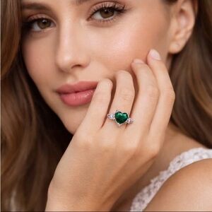 Emerald Heart Silver Ring